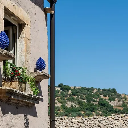 A Timpa Ro Nannu 20, In Center Ibla Tatil Evi